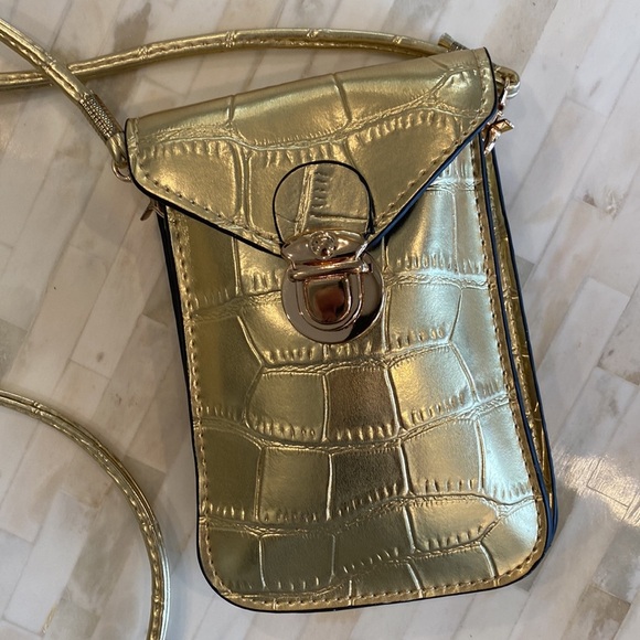 Gold Metallic Croc Embossed Faux Leather Mini Crossbody Bag EUC - Picture 3 of 9